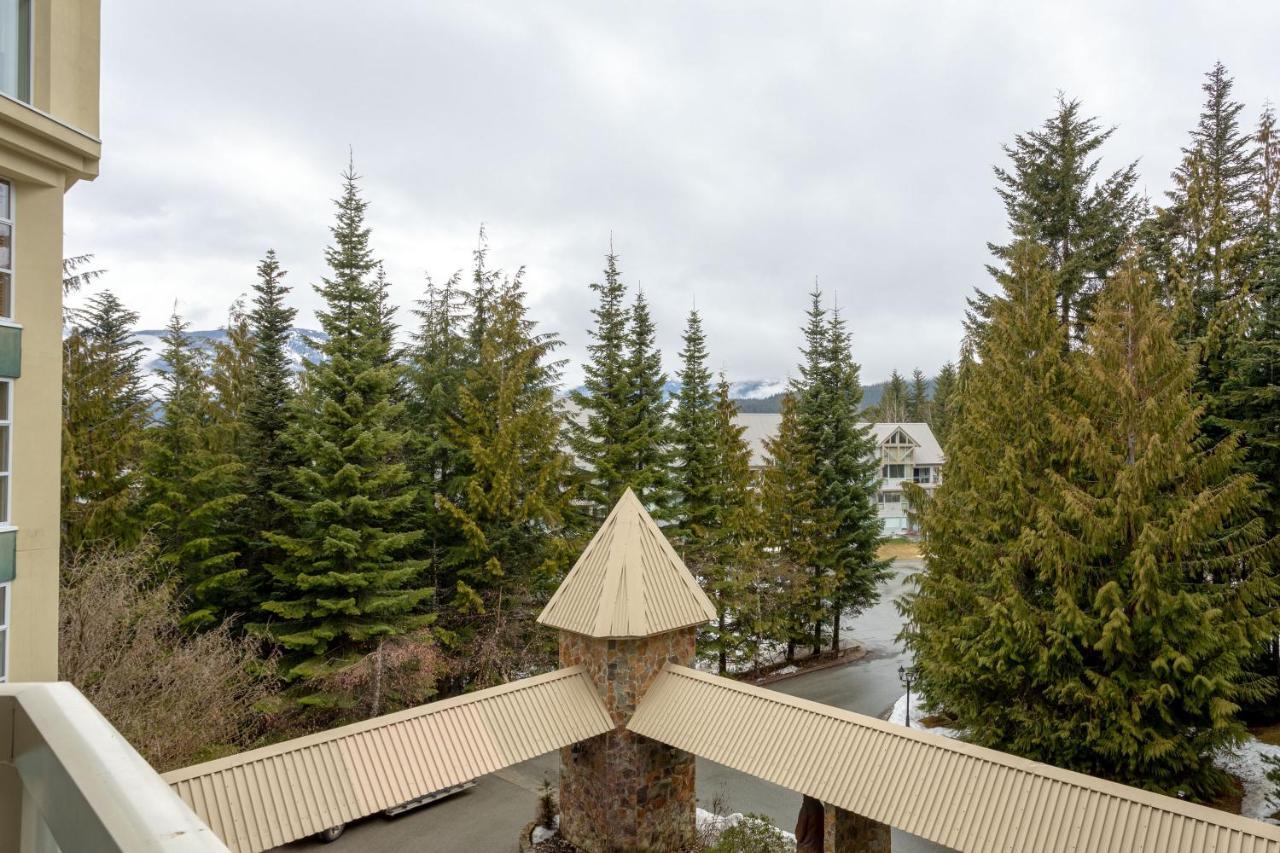 Ski In Ski Out Condo With Pool And Hot Tub By Harmony Whistler Exterior foto