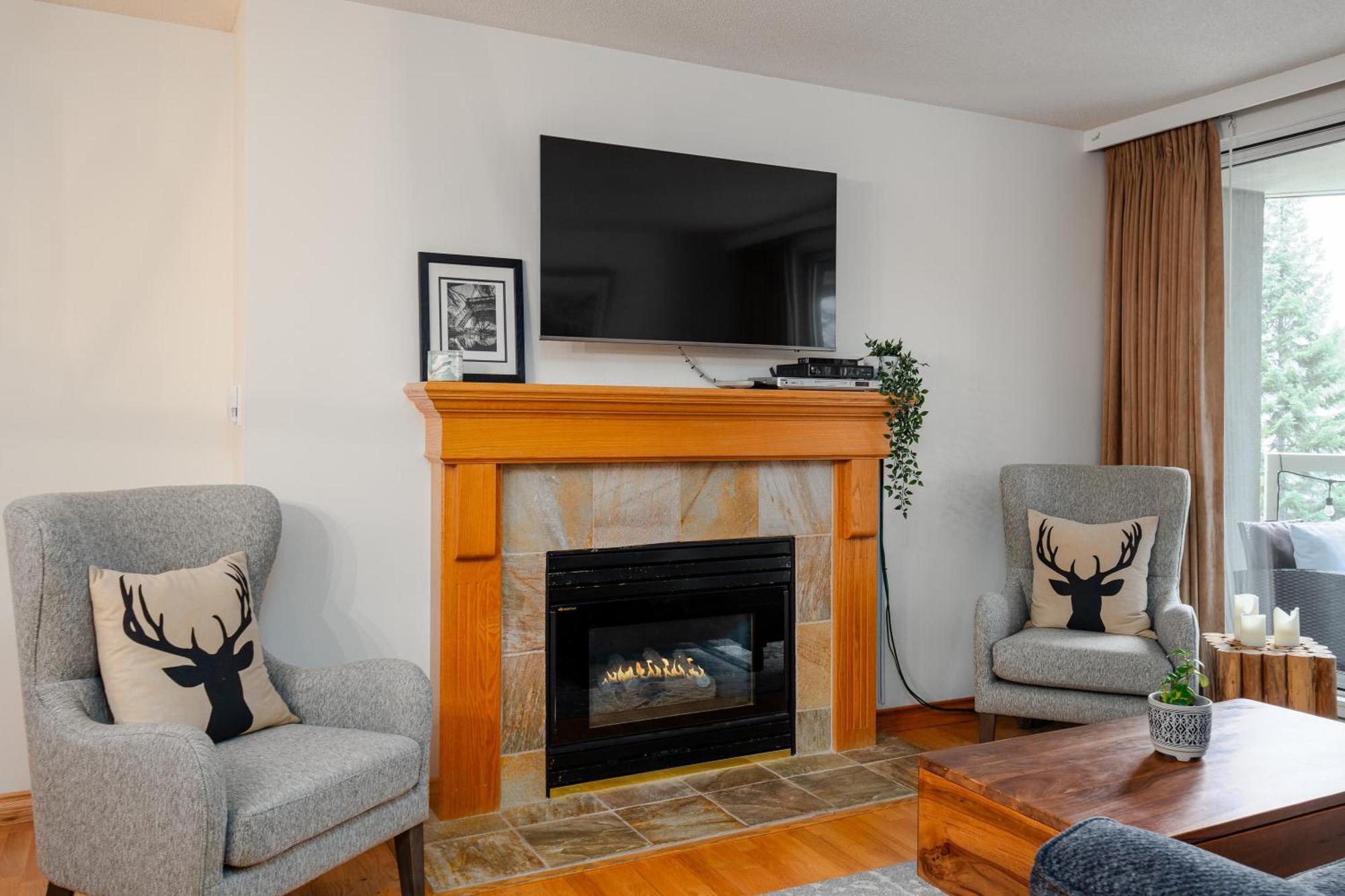 Ski In Ski Out Condo With Pool And Hot Tub By Harmony Whistler Exterior foto