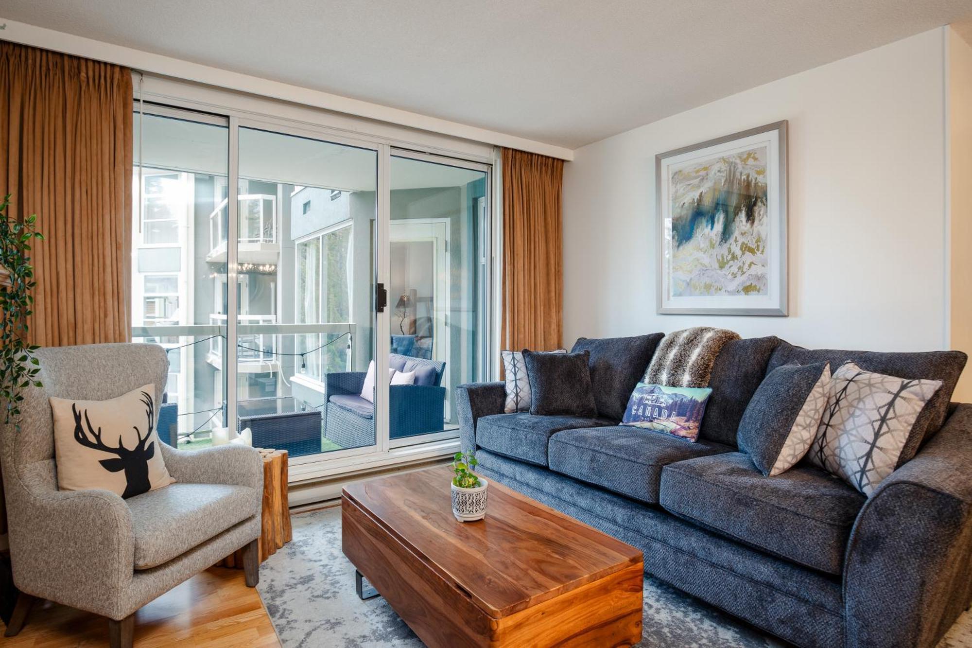 Ski In Ski Out Condo With Pool And Hot Tub By Harmony Whistler Exterior foto
